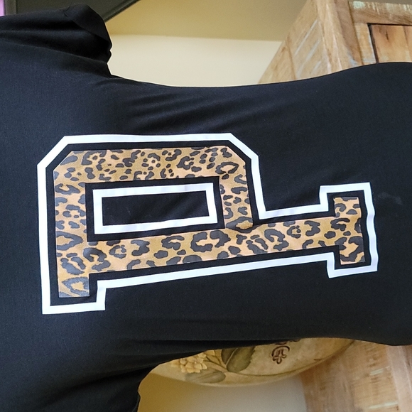 PINK Victoria's Secret Tee - SZ XS - Picture 2 of 5